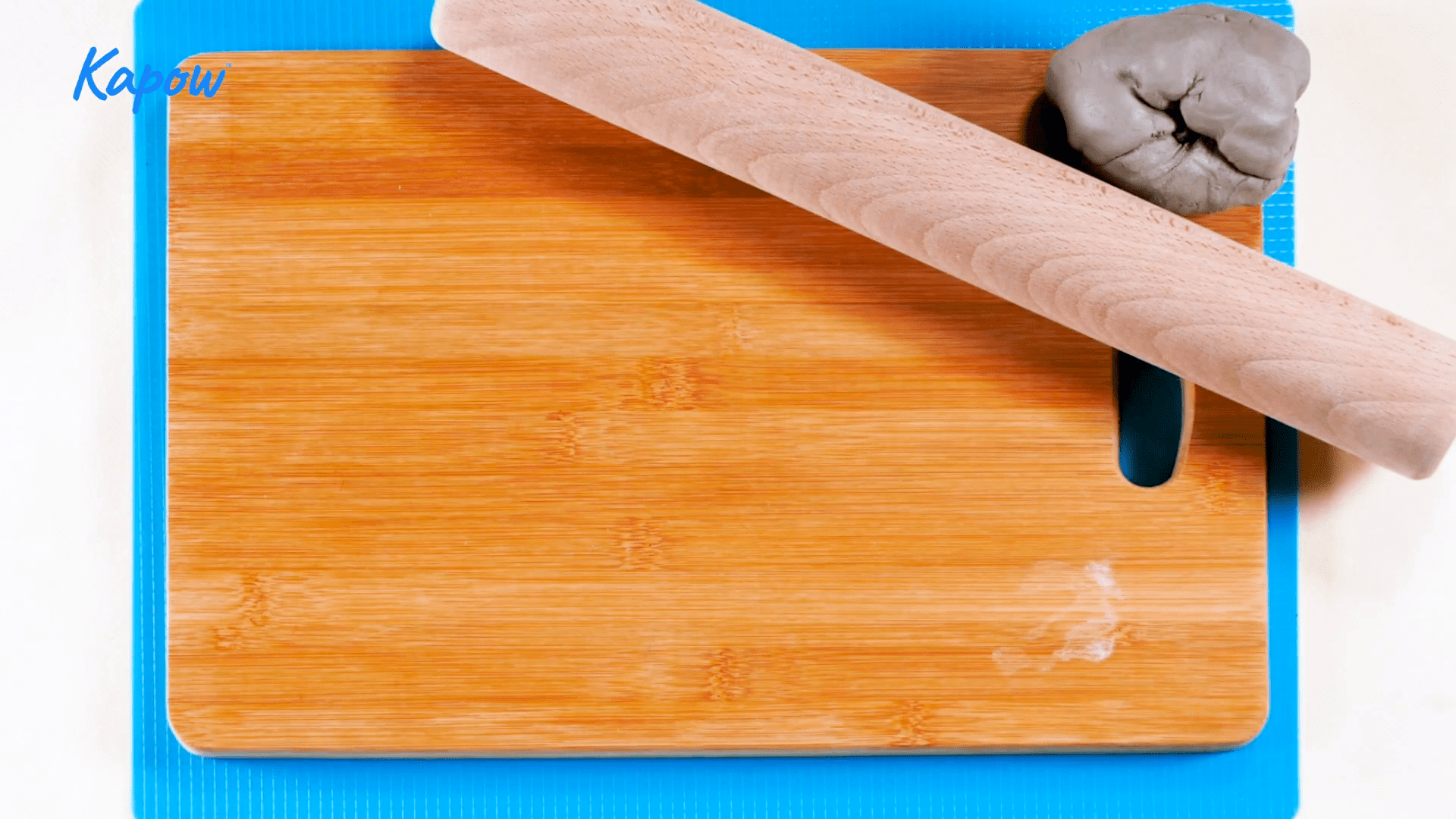 Teacher video: Clay modelling techniques